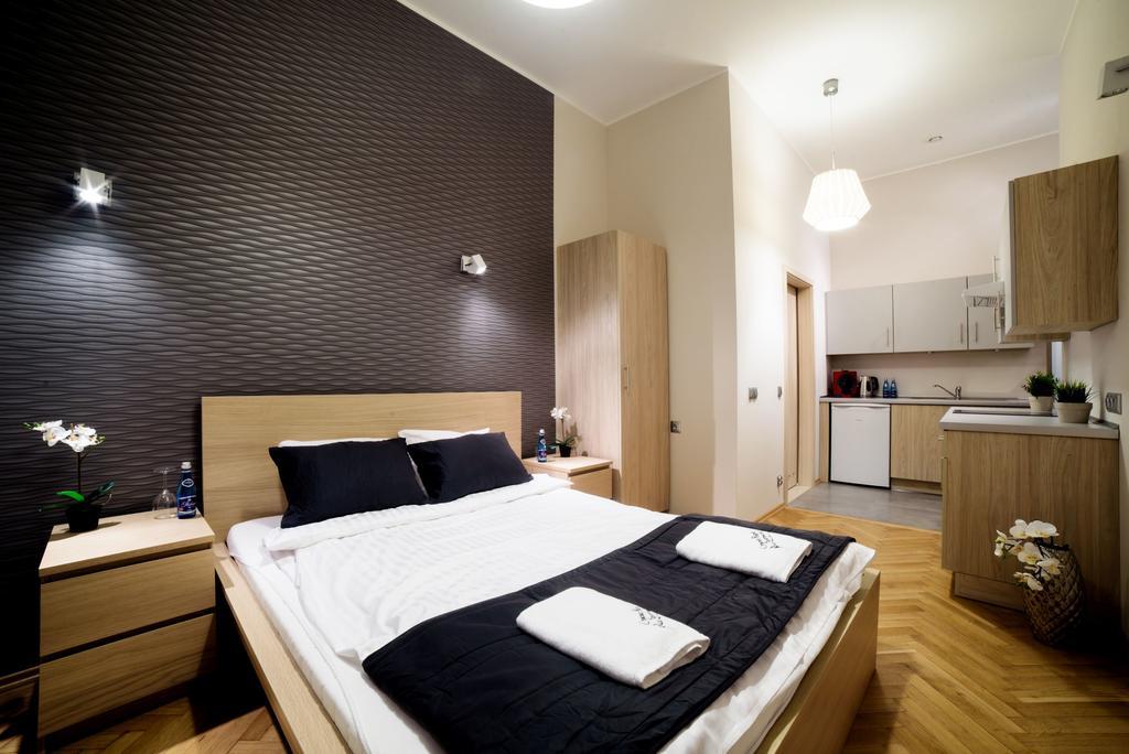 Cracow Rent - Spacious For 2-7 People In Quiet Area - Kolberga Street Nr 3 - 10 Min To Main Square By Foot Aparthotel Krakau