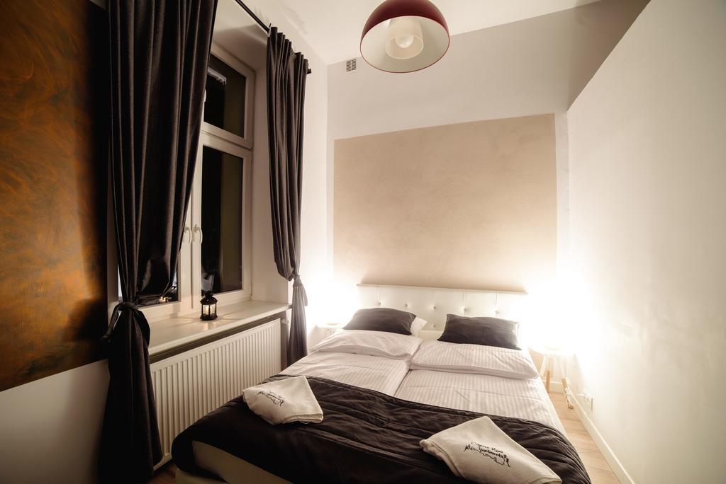 Cracow Rent - Spacious For 2-7 People In Quiet Area - Kolberga Street Nr 3 - 10 Min To Main Square By Foot Aparthotel Krakau