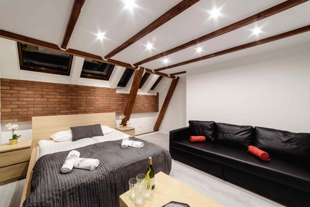Cracow Rent - Spacious For 2-7 People In Quiet Area - Kolberga Street Nr 3 - 10 Min To Main Square By Foot Aparthotel Krakau